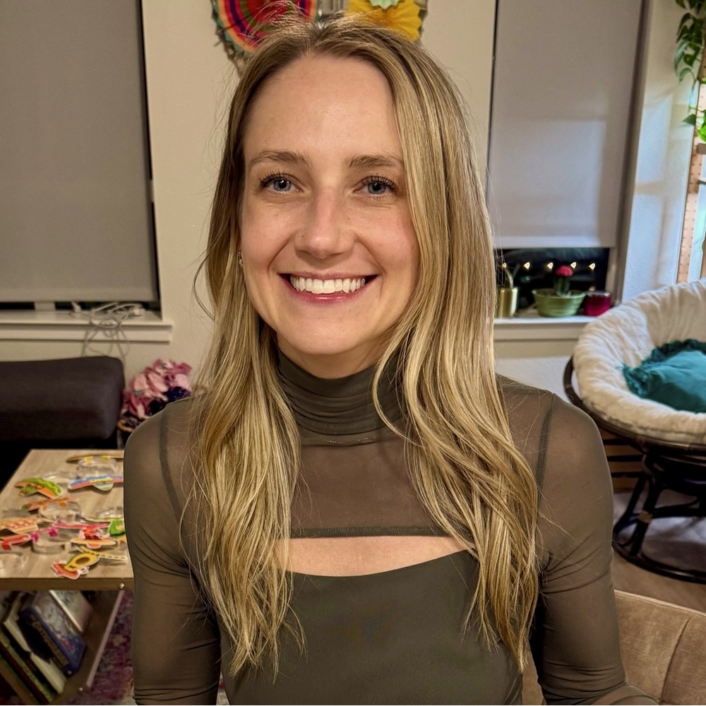 Meet your Posher, Madeline